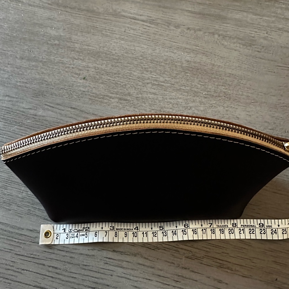 Portland Leather Eclipse Make up Bag Smooth Brown Leather New - Picture 3 of 4